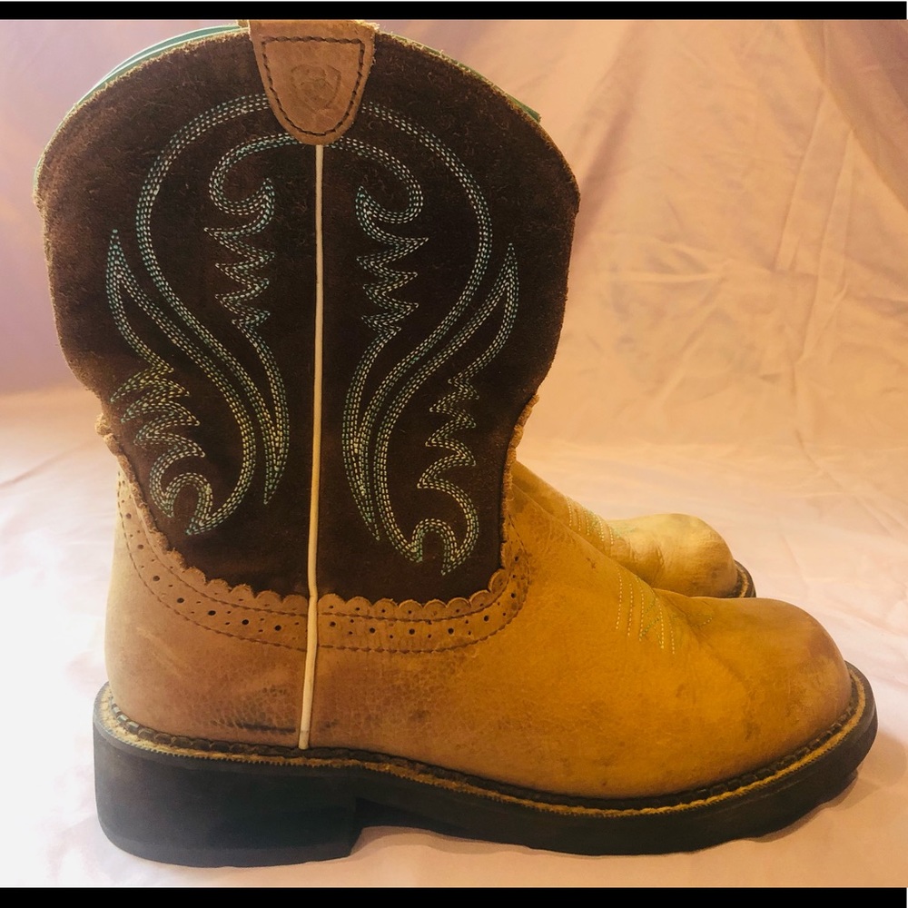Women’s Ariat  Fatboy cowboy boots